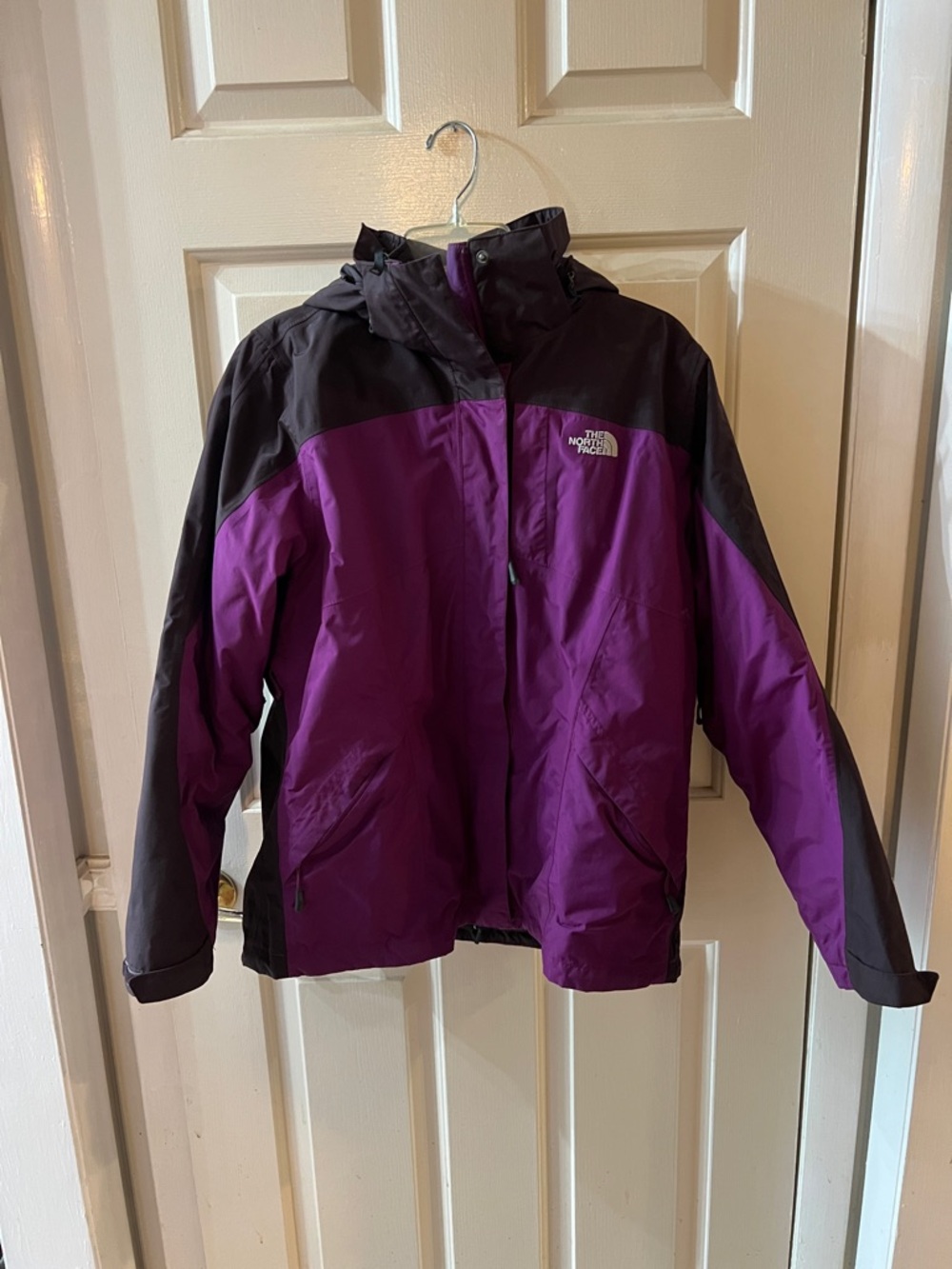 The North Face Purple and Black Ski Snow Jacket